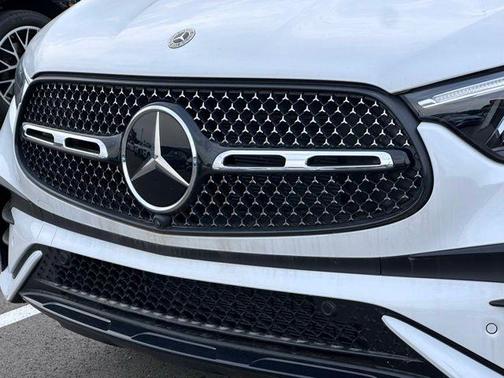 2025 Mercedes-Benz GLC 350e Base 4MATIC