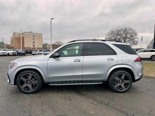 2025 Mercedes-Benz GLE 450e 4MATIC