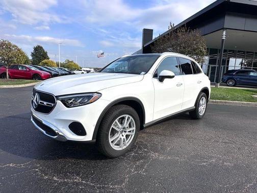 Polar White 2026 Mercedes-Benz GLC 300 Base 4MATIC