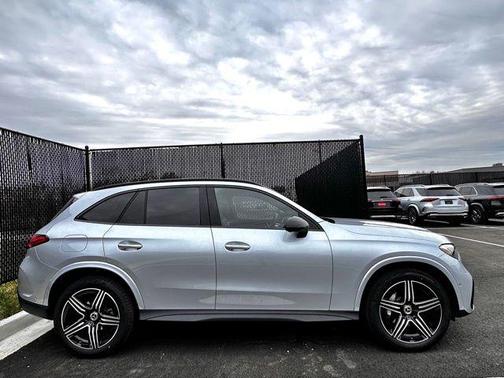 2025 Mercedes-Benz GLC 300 Base 4MATIC