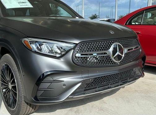 2025 Mercedes-Benz GLC 300 Base 4MATIC