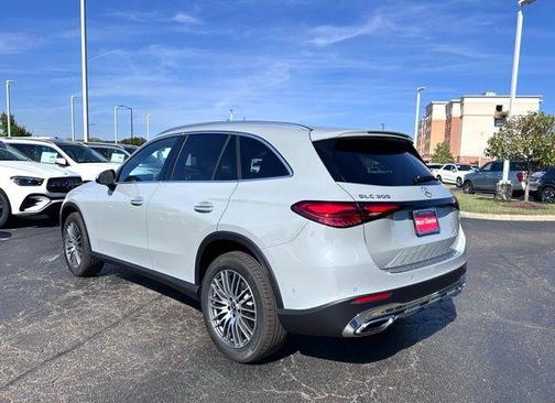 2026 Mercedes-Benz GLC 300 Base 4MATIC