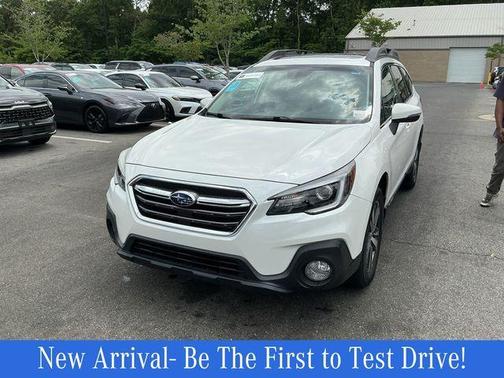 White 2019 Subaru Outback 2.5i Limited