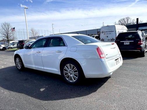 2014 Chrysler 300 Base