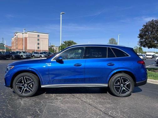 2025 Mercedes-Benz GLC 350e Base 4MATIC