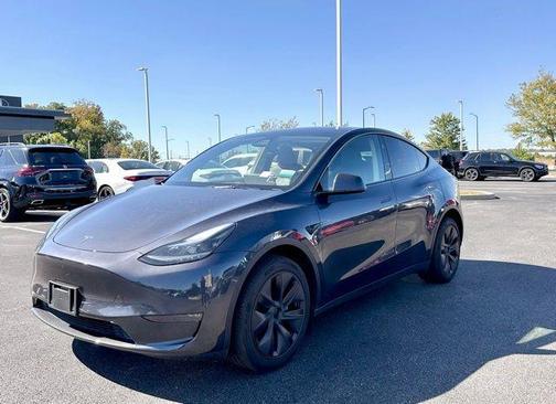 2024 Tesla Model Y Long Range