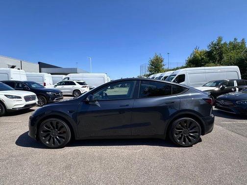 2024 Tesla Model Y Performance