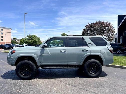 2022 Toyota 4Runner TRD Off Road Premium