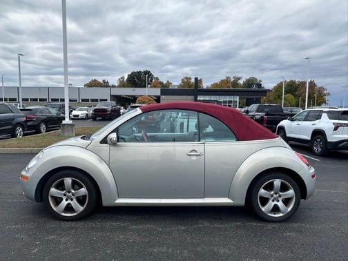 2009 Volkswagen New Beetle 2.5 Blush Edition