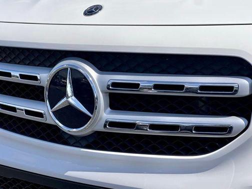 White 2020 Mercedes-Benz GLB 250 Base 4MATIC