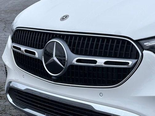 2025 Mercedes-Benz GLC 350e Base 4MATIC