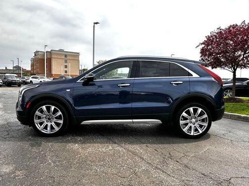 2021 Cadillac XT4 Premium Luxury