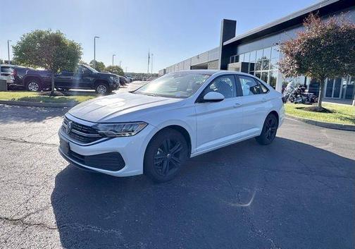 Opal White Pearl Effect 2023 Volkswagen Jetta 1.5T SE
