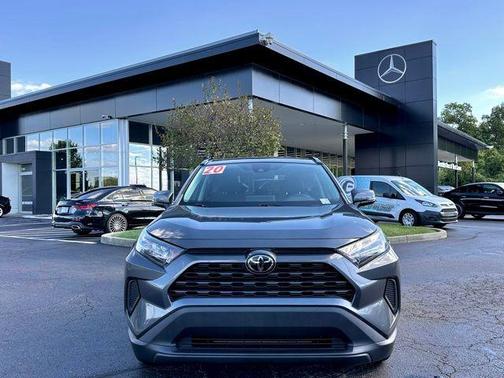 2020 Toyota RAV4 LE