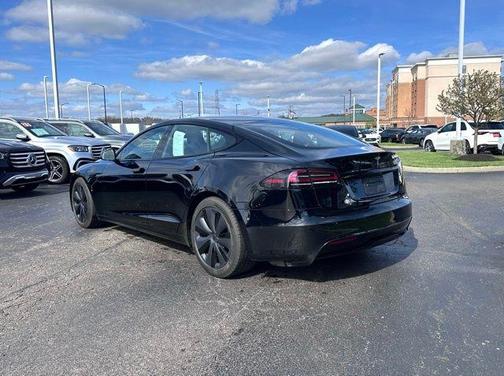 Black 2022 Tesla Model S Base