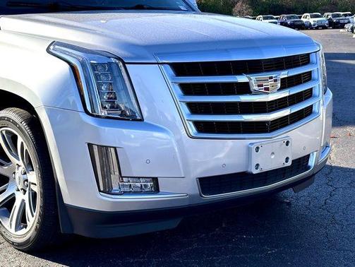 2016 Cadillac Escalade Luxury
