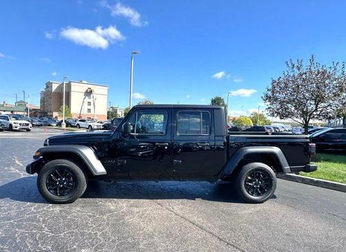 2021 Jeep Gladiator Sport