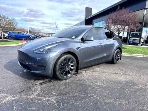 Midnight Silver Metallic 2023 Tesla Model Y Long Range