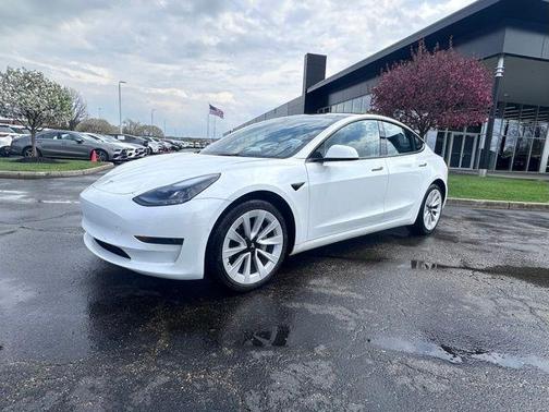 2022 Tesla Model 3 Base