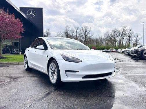 2022 Tesla Model 3 Base