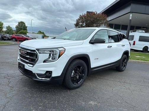 2023 GMC Terrain AT4