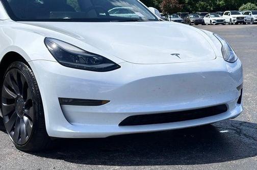 Pearl White Multi 2023 Tesla Model 3 Performance