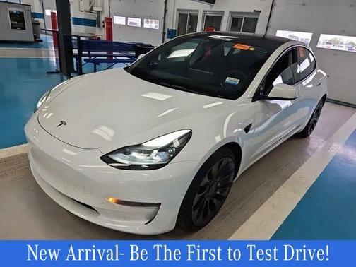 Pearl White Multi 2023 Tesla Model 3 Performance