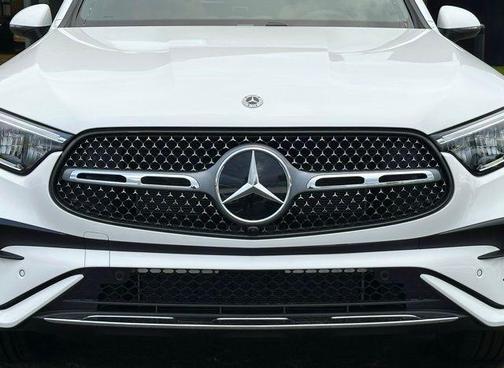 2025 Mercedes-Benz GLC 300 Base 4MATIC