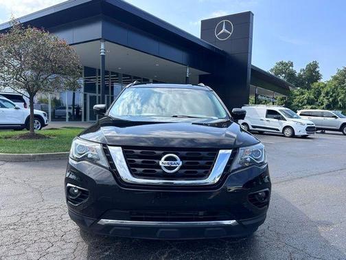 2019 Nissan Pathfinder SL