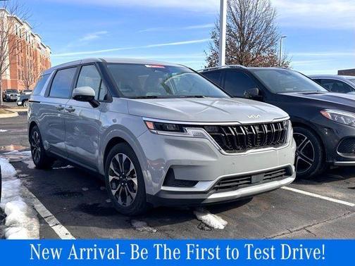 2024 Kia Carnival EX