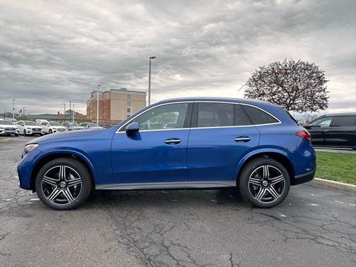 2025 Mercedes-Benz GLC 300 Base 4MATIC