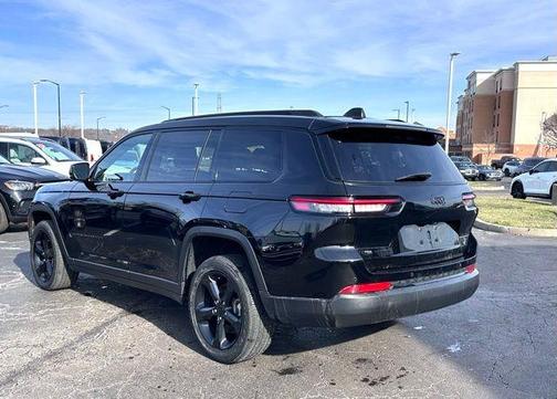 2023 Jeep Grand Cherokee L Laredo