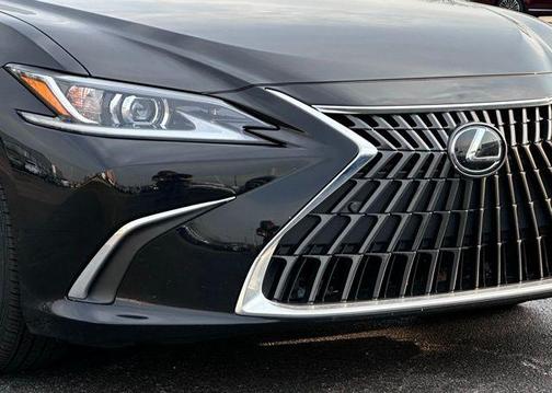 2023 Lexus ES 350 Luxury