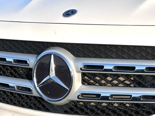 Polar White 2022 Mercedes-Benz GLB 250 Base 4MATIC