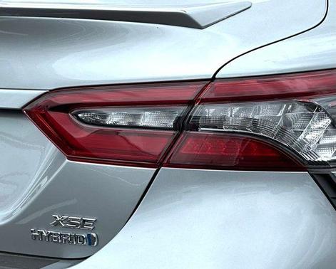 2021 Toyota Camry Hybrid XSE