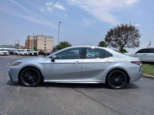 2021 Toyota Camry Hybrid XSE
