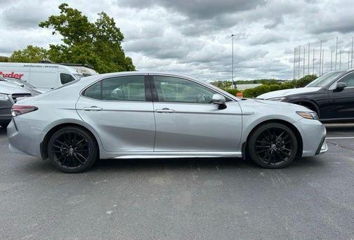 2021 Toyota Camry Hybrid XSE