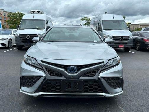 2021 Toyota Camry Hybrid XSE