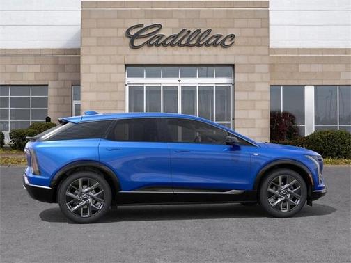 2025 Cadillac OPTIQ Luxury