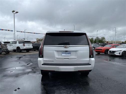 2017 Cadillac Escalade ESV Premium Luxury