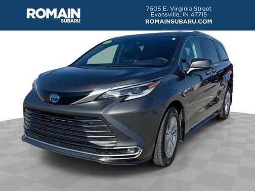 2023 Toyota Sienna Platinum 7 passenger