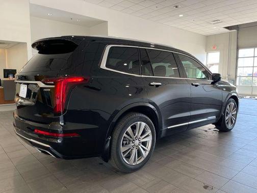 2024 Cadillac XT6 Premium Luxury FWD