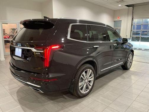 2024 Cadillac XT6 Premium Luxury FWD