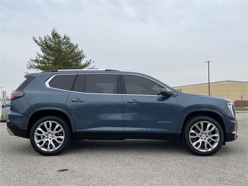 2025 GMC Acadia Denali