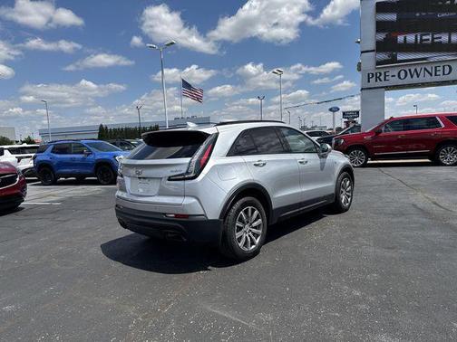 Radiant Silver Metallic 2019 Cadillac XT4 Sport