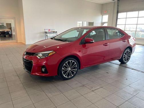 Red 2016 Toyota Corolla L
