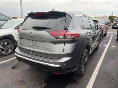 2025 Nissan Rogue Platinum