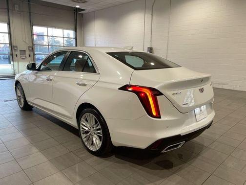 2025 Cadillac CT4 Premium Luxury