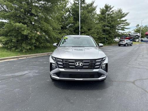 Shimmering Silver 2026 Hyundai TUCSON SEL