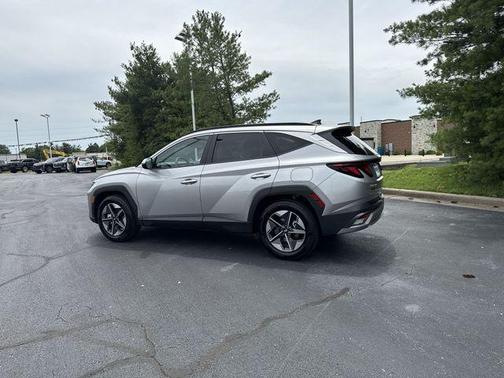 Shimmering Silver 2026 Hyundai TUCSON SEL